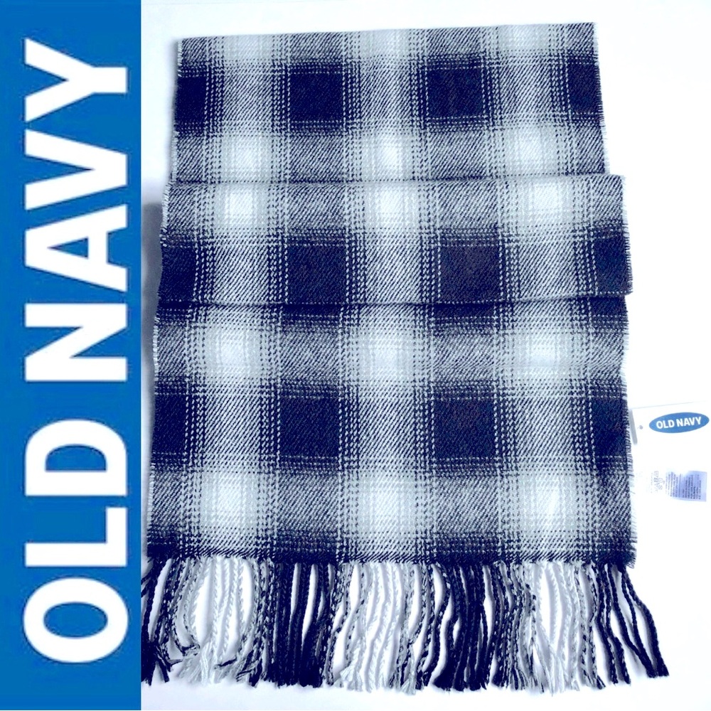 NEW OLD NAVY Plaid Neck Scarf Fringed Hems GRAY 76” x 13” UNISEX